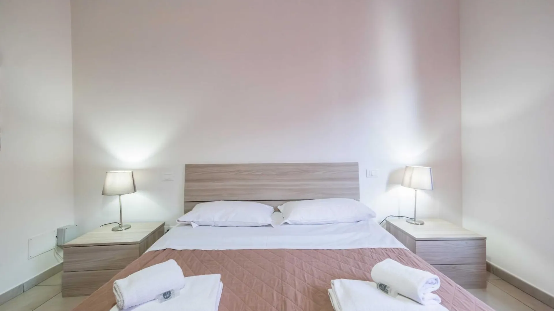 Guesthouse127 Верона Гостевой дом